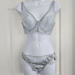 Victoria's Secret Lace Underwire Bra & Panty Set Light Blue/Green Size 34D and M